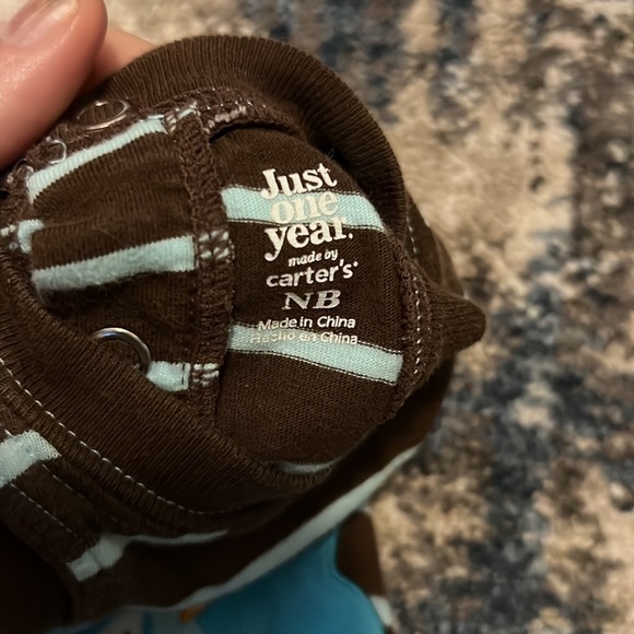 Newborn romper lot (B-5) - Picture 9 of 11